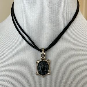 Vintage 1980s, Lika Paris Turtle 🐢 Pendant , necklace